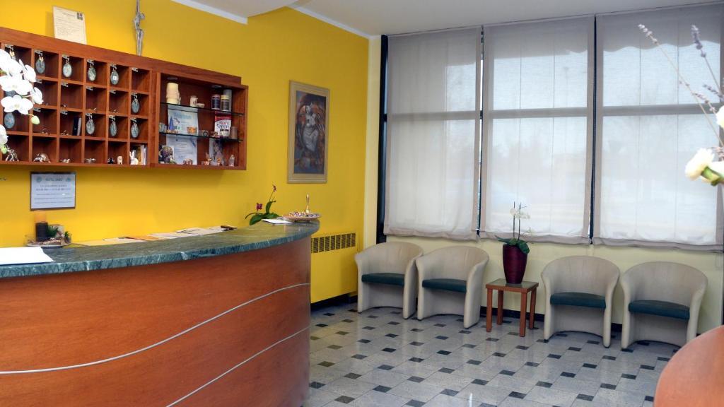Hotel Sabo' Castel Maggiore Bagian luar foto