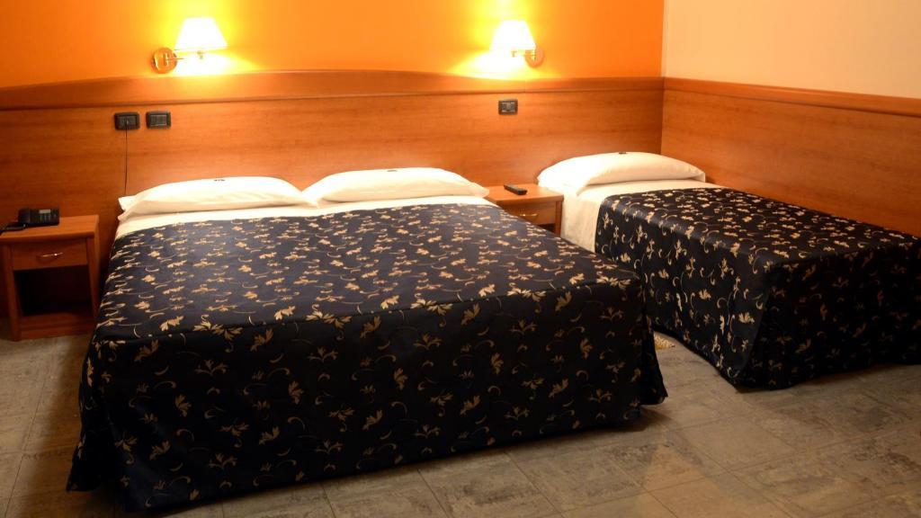 Hotel Sabo' Castel Maggiore Bagian luar foto